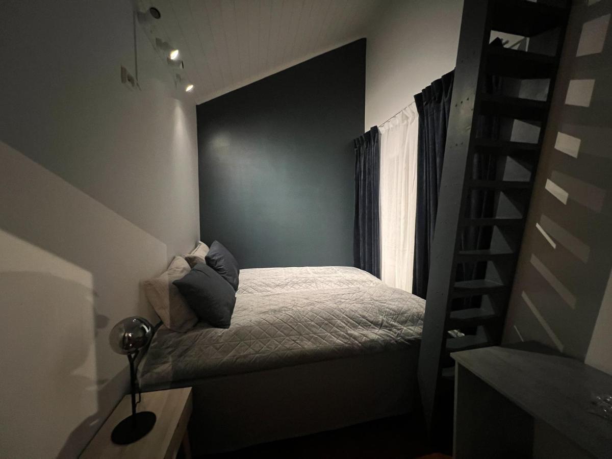 Charming Loft Retreat On Tromso'S Historic Main Street: 3-Minute Stroll To City Square Exterior foto