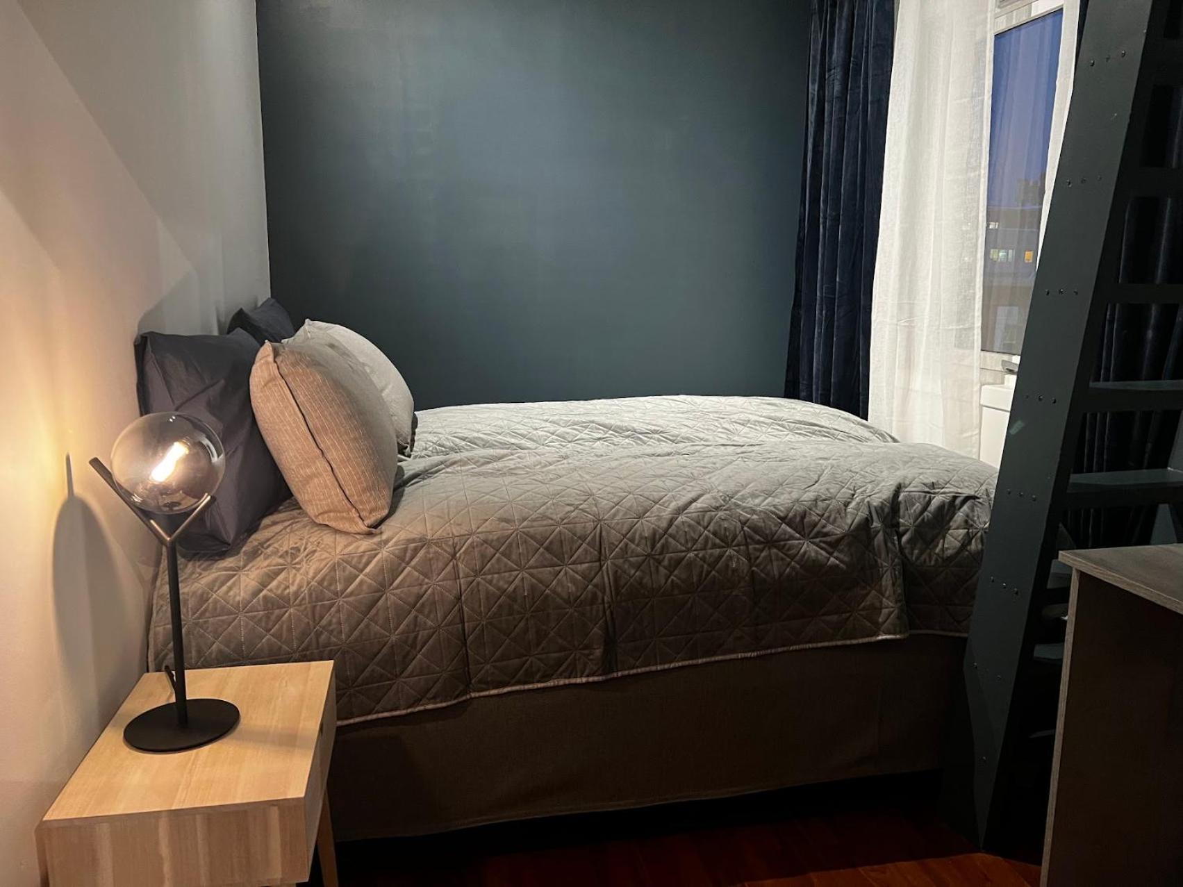 Charming Loft Retreat On Tromso'S Historic Main Street: 3-Minute Stroll To City Square Exterior foto
